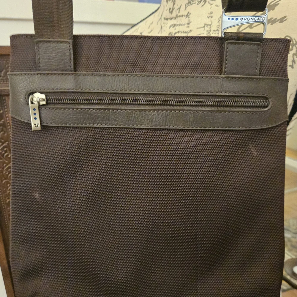 Roncato Correspondent Bag - Picture 7 of 16